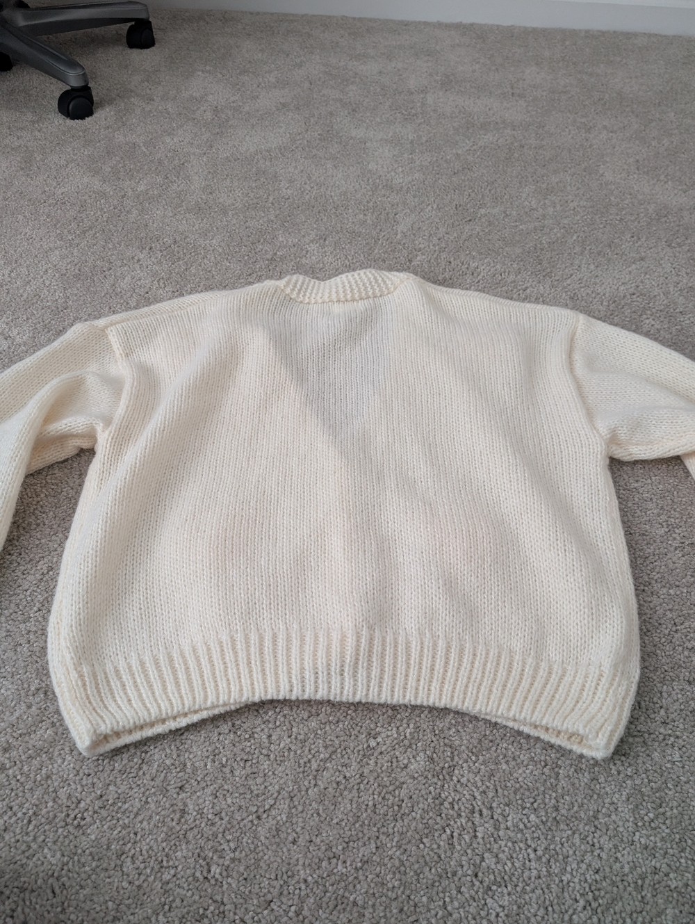 BUNDLE ONLY! Luna Ivy 3D Knit Off White Pink Strawberry Cardigan Sweater Large - Picture 9 of 9